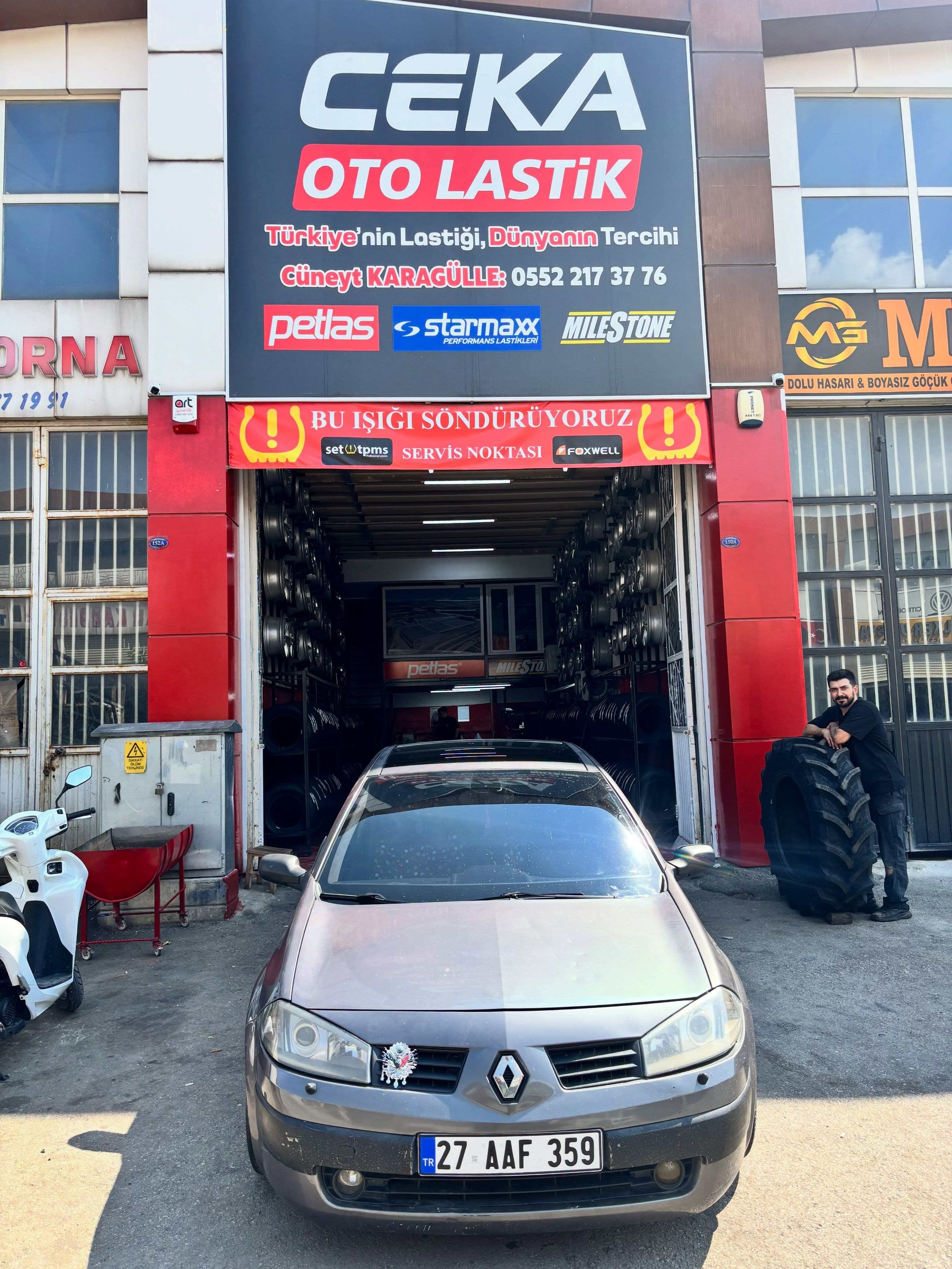 Renault Megane 2 - 225/45 R17 Petlas Prestige Sport